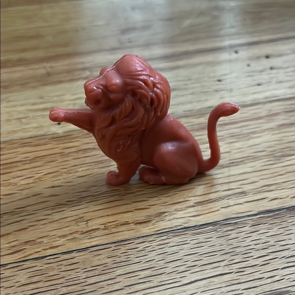 Vintage‎ 1972 Mattel Ringling Brother Toy Circus Lion Plastic Figure